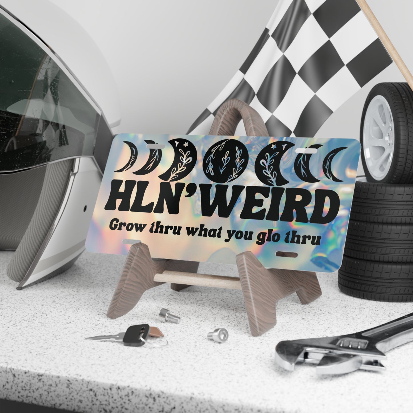 HLN’WEIRD – Eccentric Healer Moon Plate