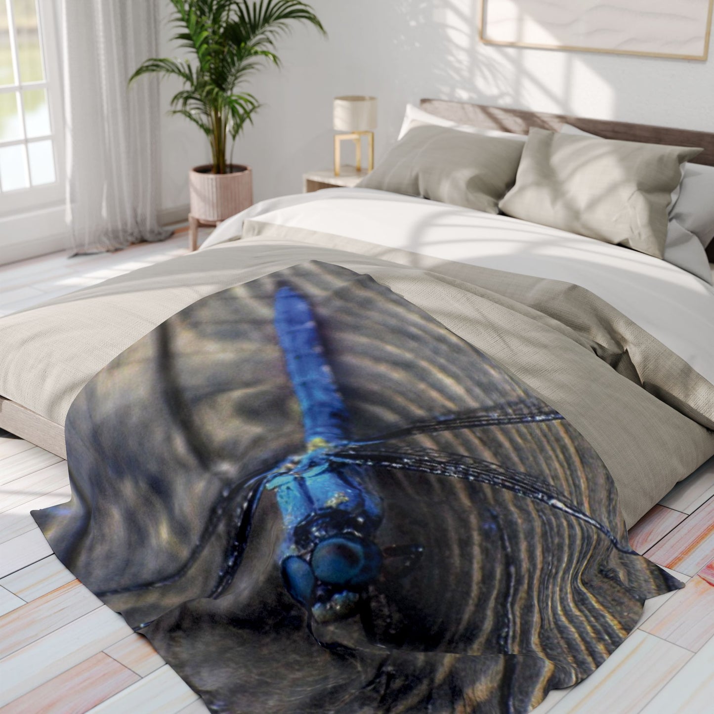 Dragonfly Arctic Fleece Blanket